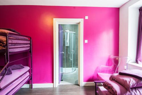 London Kensington Holland Park Hostel