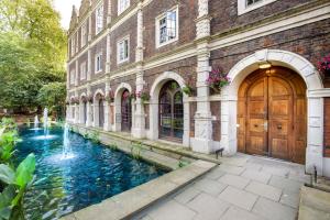 London Kensington Holland Park Hostel (4)